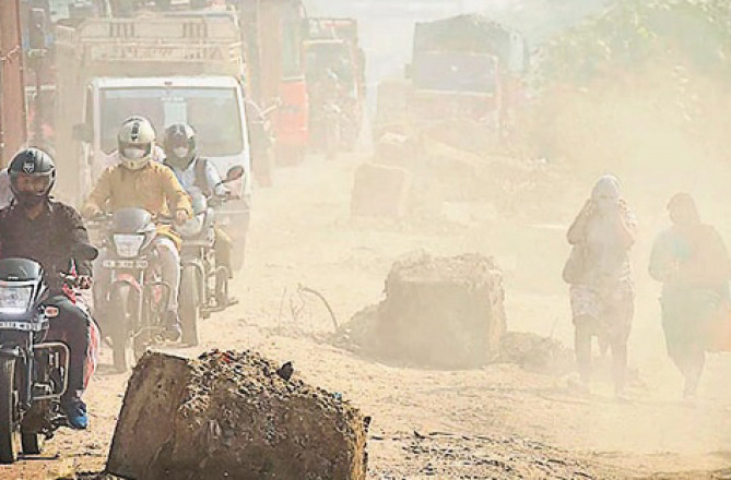 ’’دھوپ میں خاک اڑا لیتے ہیں سائے کیلئے‘‘